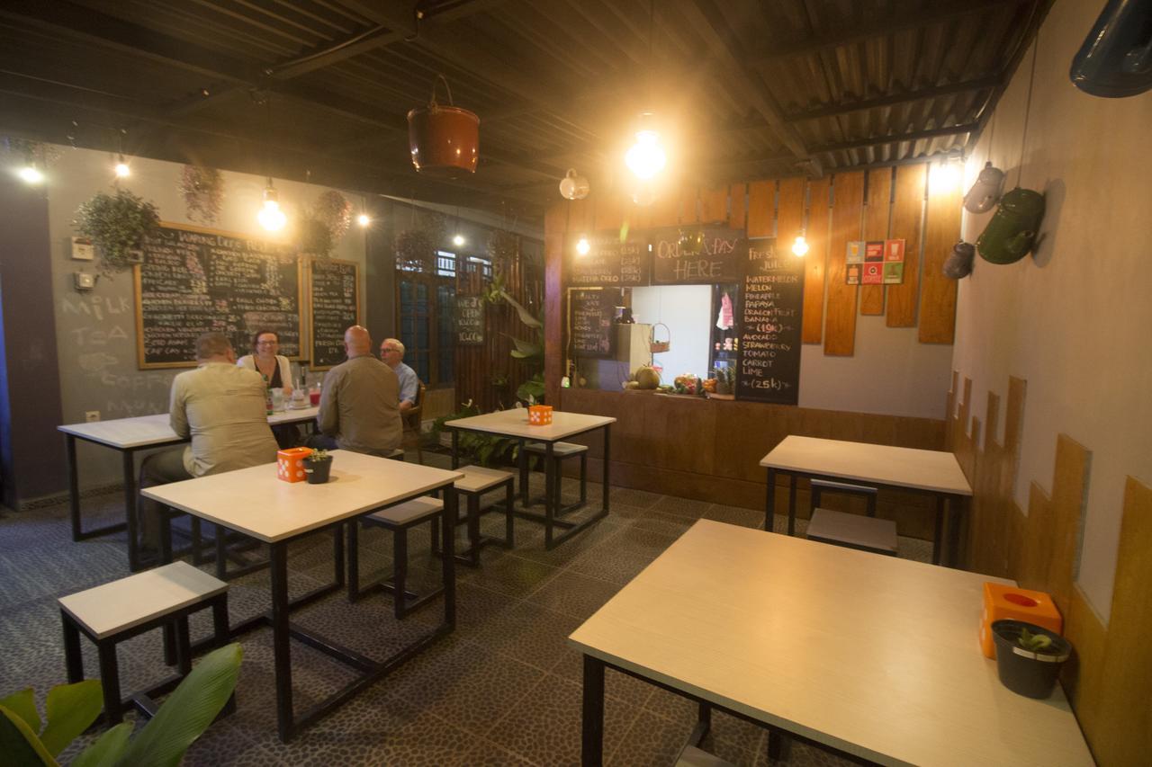 Dong Paloh Hostel Munduk Екстериор снимка